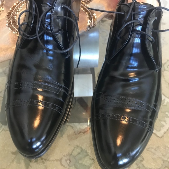 Men's shoe - Picture 2 of 6